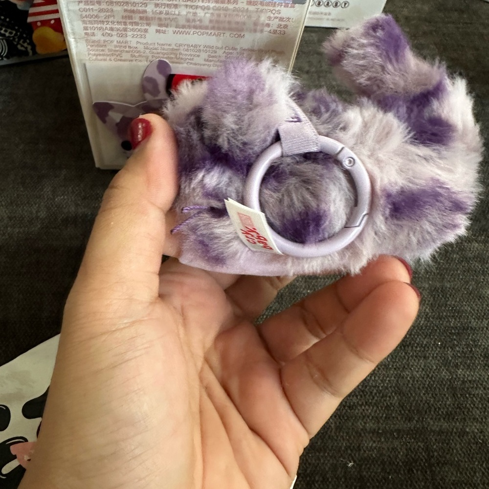 POP MART CRYBABY Wild but Cutie Series Vinyl Plush Pendant. -NEON CUTIE - Picture 4 of 7